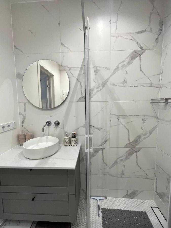 Apartment Janonio17 *